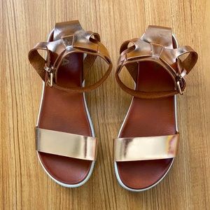 Subtle Rose Gold Sandal 🌹☀️